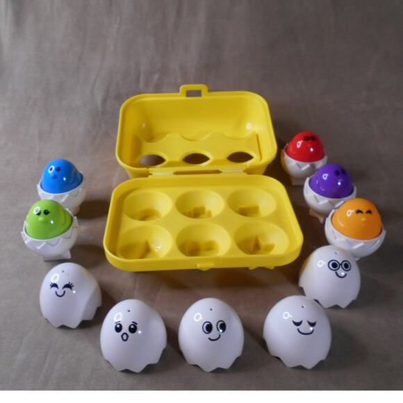 Kidoozie Peek N Peep Eggs in Carton Matching & Sorting Fun Missing 1 Egg - Picture 3 of 9